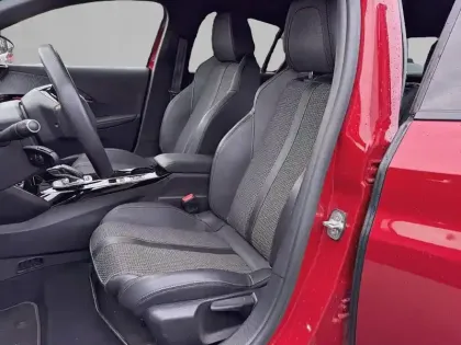 Photo 10 Peugeot 208  Electrique 50 kWh 136ch