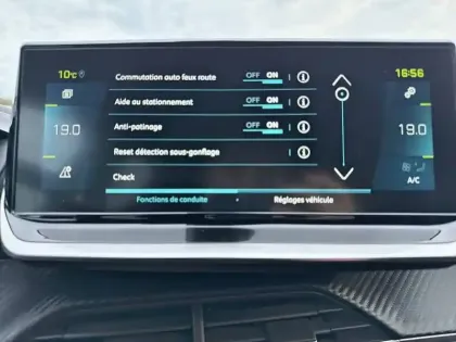 Photo 26 Peugeot 208  Electrique 50 kWh 136ch