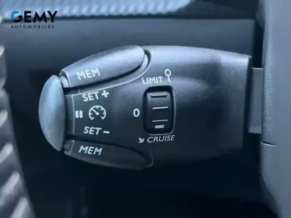 Photo 53 Peugeot 2008  Electrique 136 ch