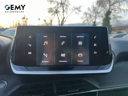 Photo 54 Peugeot 2008  Electrique 136 ch