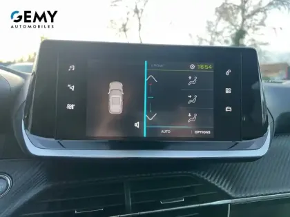 Photo 61 Peugeot 2008  Electrique 136 ch