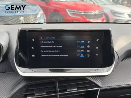 Photo 15 Peugeot 208  PureTech 100 S&S EAT8