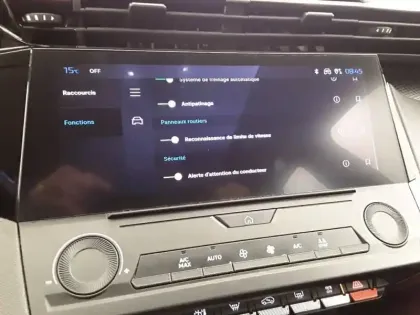 Photo 20 Peugeot 308  PureTech 130ch S&S EAT8