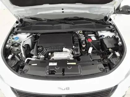 Photo 23 Peugeot 308  PureTech 130ch S&S EAT8