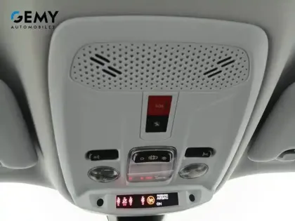 Photo 16 Peugeot 2008  PureTech 100 S&S BVM6