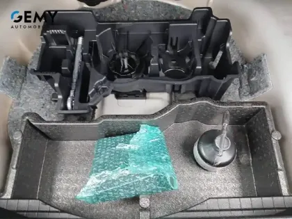 Photo 20 Peugeot 2008  PureTech 100 S&S BVM6