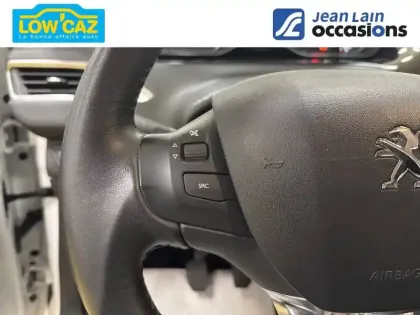 Photo 31 Peugeot 208  PureTech 82ch S&S BVM5