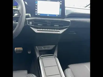 Photo 12 Renault Clio  E-Tech full hybrid 160 ch