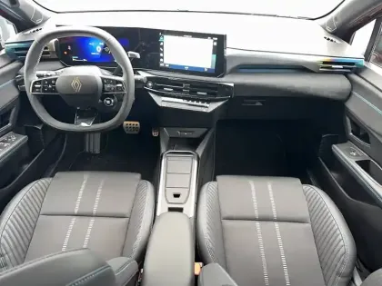 Photo 13 Renault Clio  E-Tech full hybrid 160 ch