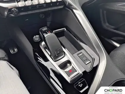 Photo 15 Peugeot 3008  PureTech 130ch S&S EAT8