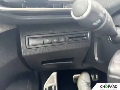 Photo 17 Peugeot 3008  PureTech 130ch S&S EAT8