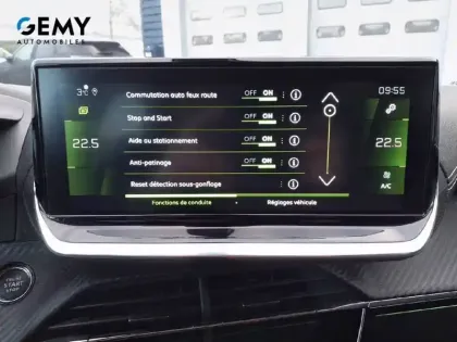 Photo 18 Peugeot 208  PureTech 100 S&S EAT8