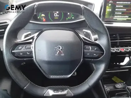 Photo 13 Peugeot 208  PureTech 100 S&S EAT8