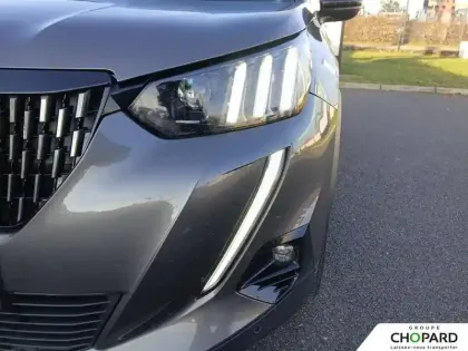 Photo 53 Peugeot 2008  PureTech 130 S&S BVM6