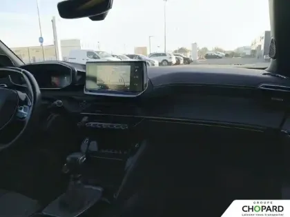 Photo 44 Peugeot 2008  PureTech 130 S&S BVM6