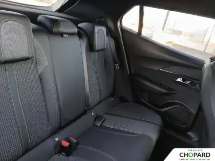 Photo 19 Peugeot 2008  PureTech 130 S&S BVM6