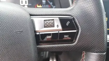 Photo 16 DS Ds 7 DS7 Crossback PureTech 180 EAT8