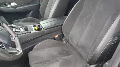 Photo 11 DS Ds 7 DS7 Crossback PureTech 180 EAT8