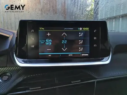 Photo 14 Peugeot 2008  Electrique 136 ch