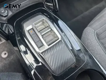 Photo 11 Peugeot 208  Electrique 50 kWh 136ch