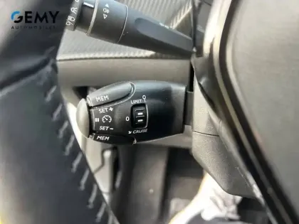 Photo 13 Peugeot 208  Electrique 50 kWh 136ch