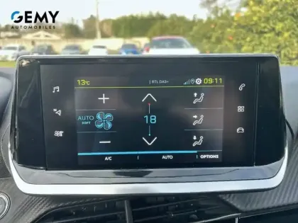 Photo 15 Peugeot 208  Electrique 50 kWh 136ch