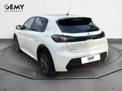 Photo 6 Peugeot 208  Electrique 50 kWh 136ch