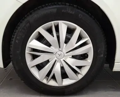 Photo 18 Peugeot 208  BLUEHDI 100 S&S BVM6