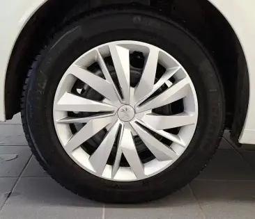 Photo 20 Peugeot 208  BLUEHDI 100 S&S BVM6