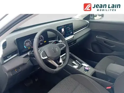 Photo 10 Volkswagen T-roc  1.5 eTSI EVO2 Hybrid 116 ch DSG7