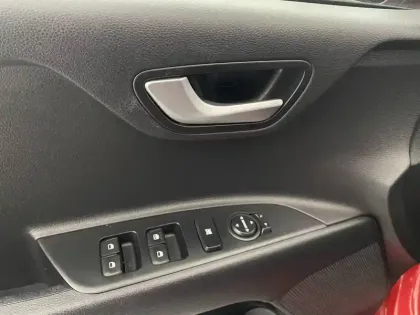 Photo 29 Kia Stonic  1.0 T-GDi 100 ch ISG BVM5