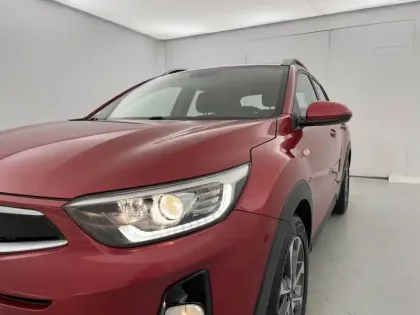 Photo 23 Kia Stonic  1.0 T-GDi 100 ch ISG BVM5