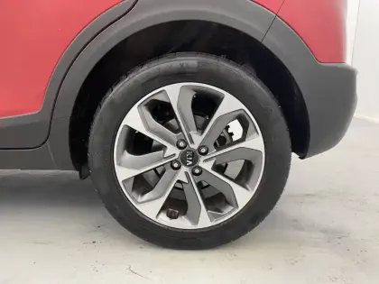 Photo 15 Kia Stonic  1.0 T-GDi 100 ch ISG BVM5