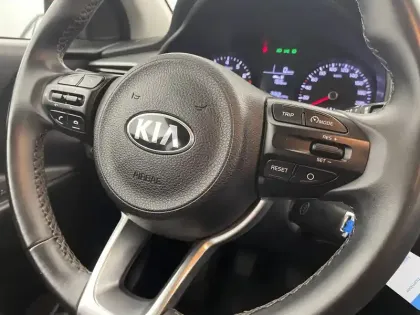 Photo 28 Kia Stonic  1.0 T-GDi 100 ch ISG BVM5