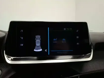 Photo 23 Peugeot 2008  Electrique 136 ch