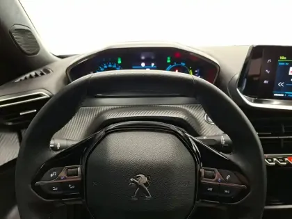 Photo 15 Peugeot 2008  Electrique 136 ch
