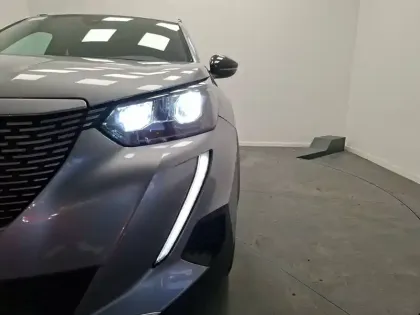 Photo 33 Peugeot 2008  Electrique 136 ch