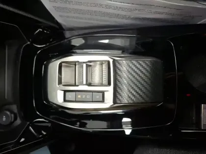 Photo 25 Peugeot 2008  Electrique 136 ch