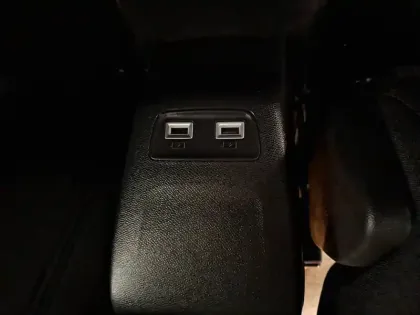 Photo 36 Peugeot 2008  Electrique 136 ch