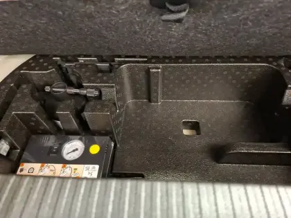 Photo 9 Peugeot 2008  Electrique 136 ch