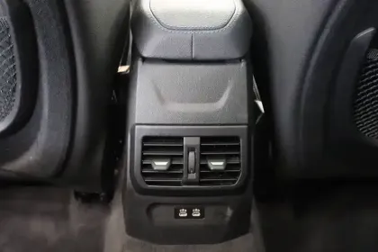 Photo 30 BMW Serie 1 118i 136 ch