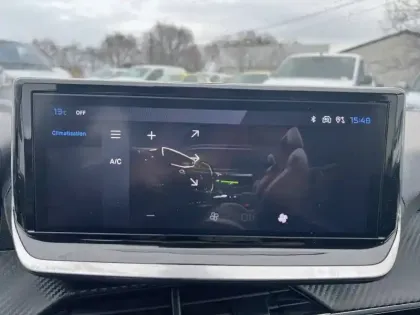 Photo 13 Peugeot 208  PureTech 100 S&S BVM6