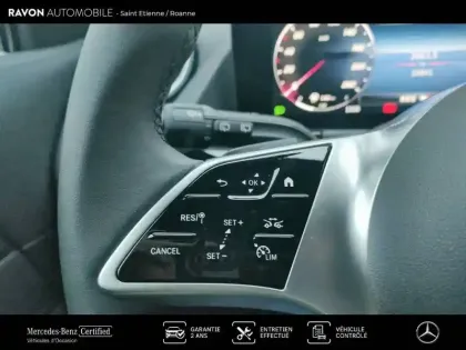 Photo 18 Mercedes GLA  180 7G-DCT