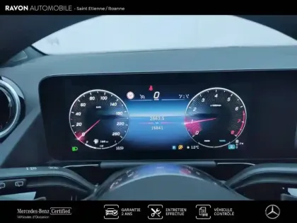 Photo 24 Mercedes GLA  180 7G-DCT