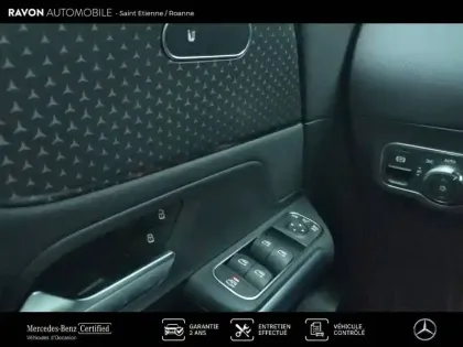 Photo 23 Mercedes GLA  180 7G-DCT