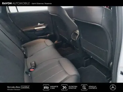 Photo 16 Mercedes GLA  180 7G-DCT