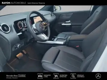 Photo 15 Mercedes GLA  180 7G-DCT