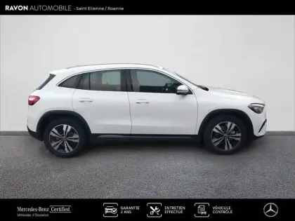 Photo 10 Mercedes GLA  180 7G-DCT