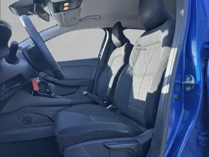 Photo 10 Renault Clio  E-Tech hybride 145