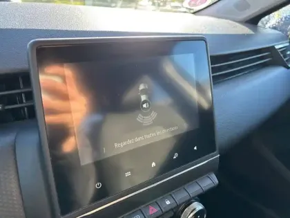 Photo 14 Renault Clio  E-Tech hybride 145